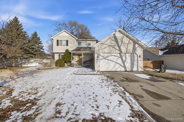 2803 Reflection Avenue, Waterford, MI 48328