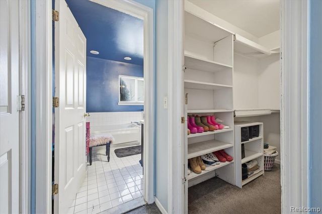 2803 Reflection Avenue, Waterford, MI 48328