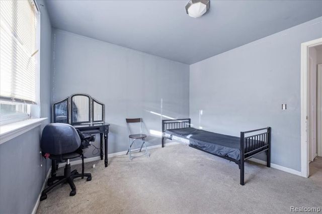 2803 Reflection Avenue, Waterford, MI 48328