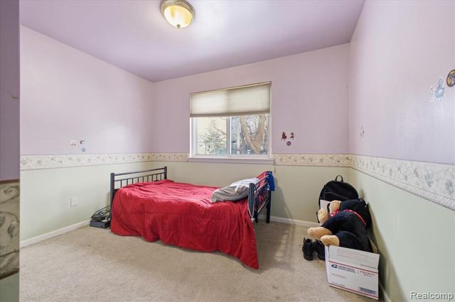 2803 Reflection Avenue, Waterford, MI 48328