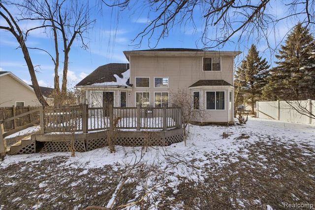 2803 Reflection Avenue, Waterford, MI 48328