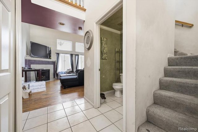 2803 Reflection Avenue, Waterford, MI 48328