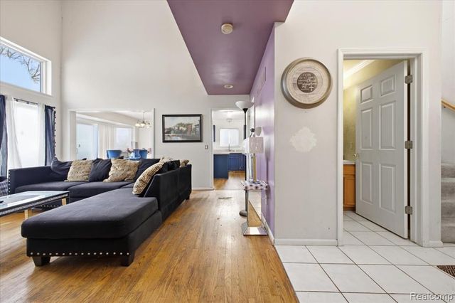 2803 Reflection Avenue, Waterford, MI 48328