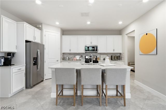 17033 Pine Lily LN, Punta Gorda, FL 33982