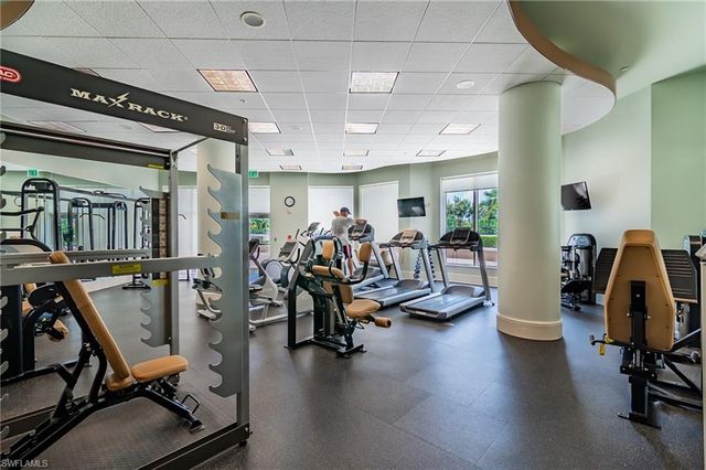 1060 Borghese LN # 204, Naples, FL 34114
