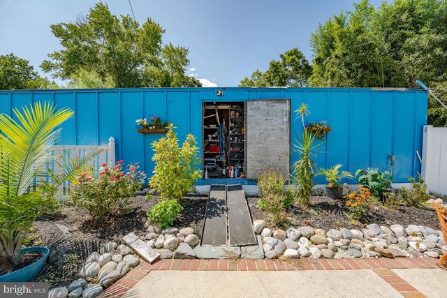 6529 DELILAH RD, Egg Harbor Twp, NJ 08234