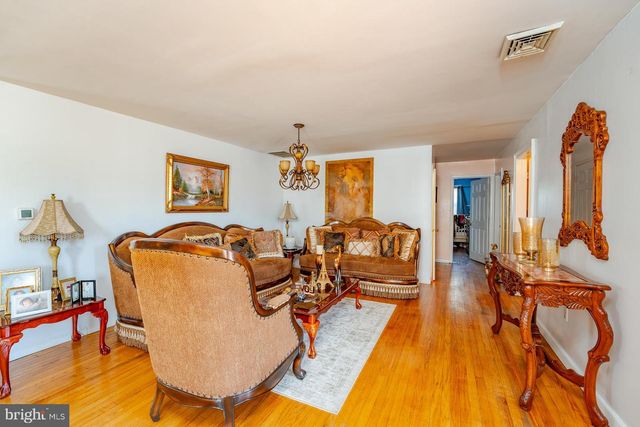 6529 DELILAH RD, Egg Harbor Twp, NJ 08234