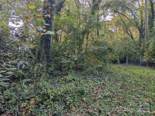 99999 Taft Avenue, Asheville, NC 28803