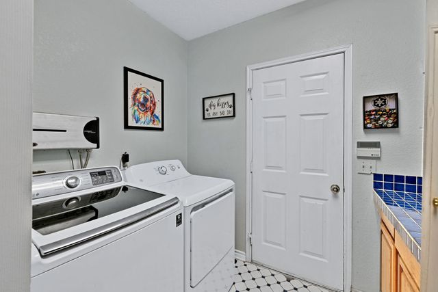 720 Bridget Way, Hurst, TX 76054