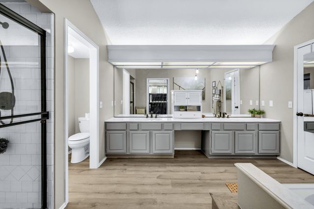 720 Bridget Way, Hurst, TX 76054