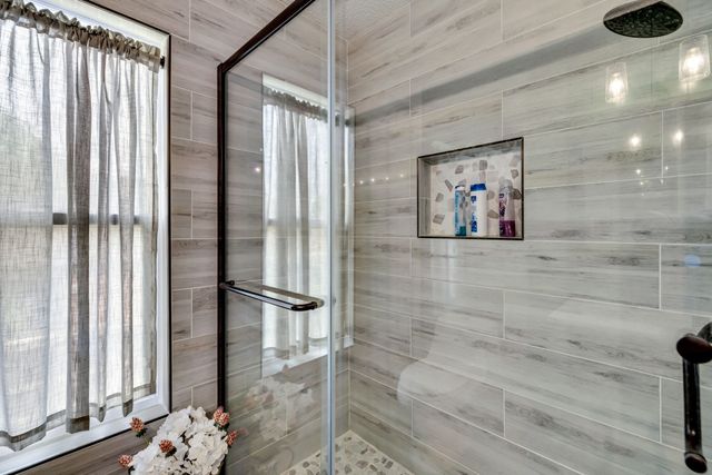 720 Bridget Way, Hurst, TX 76054