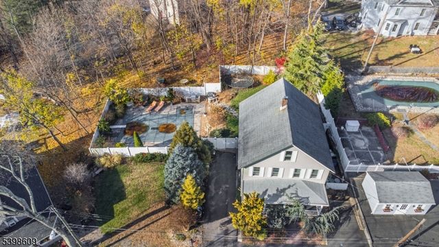 16 Hope Rd, Parsippany-troy Hills Twp., NJ 07878