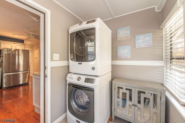 16 Hope Rd, Parsippany-troy Hills Twp., NJ 07878