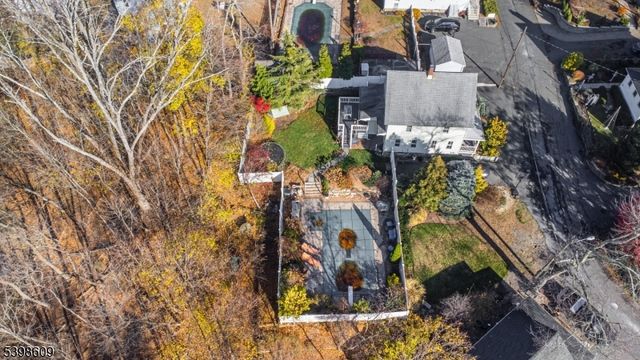 16 Hope Rd, Parsippany-troy Hills Twp., NJ 07878