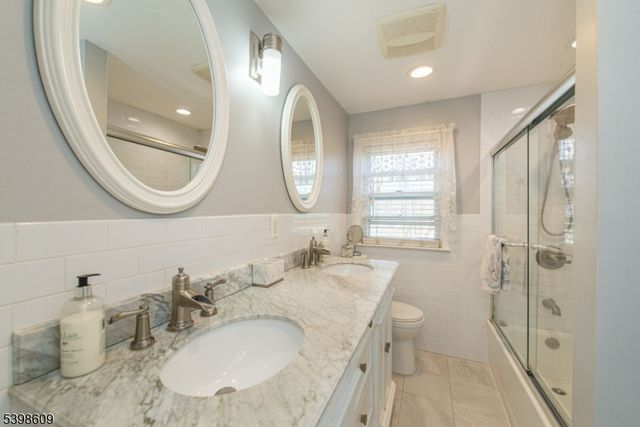 16 Hope Rd, Parsippany-troy Hills Twp., NJ 07878