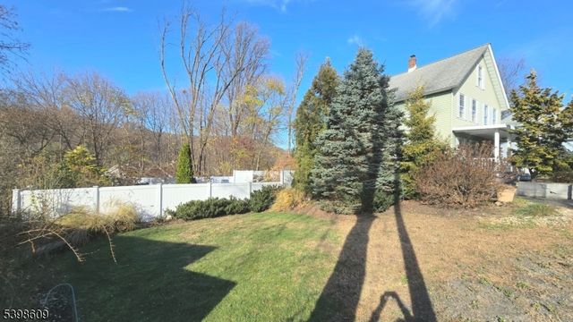 16 Hope Rd, Parsippany-troy Hills Twp., NJ 07878