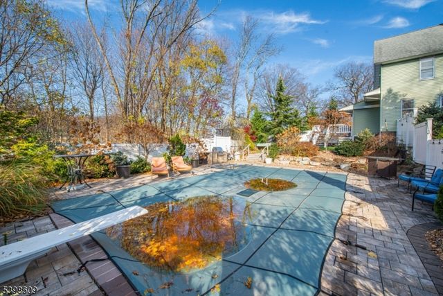 16 Hope Rd, Parsippany-troy Hills Twp., NJ 07878