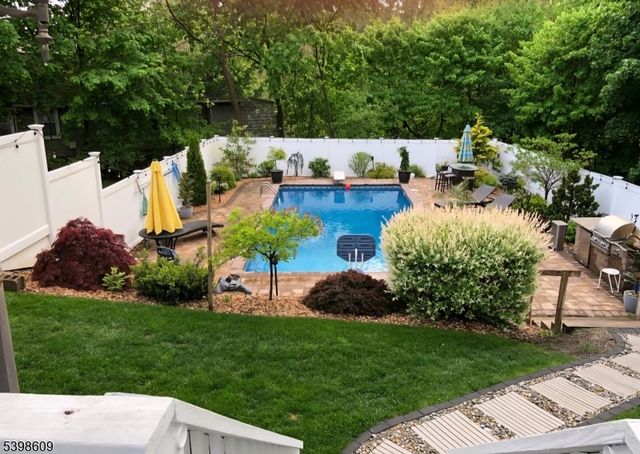 16 Hope Rd, Parsippany-troy Hills Twp., NJ 07878