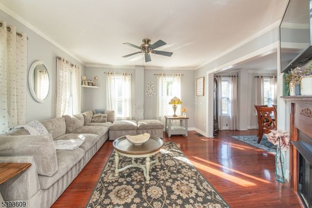 16 Hope Rd, Parsippany-troy Hills Twp., NJ 07878