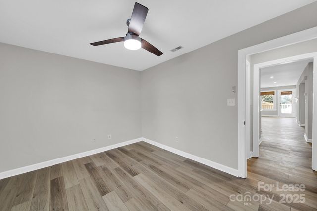 13824 Queens Harbor Road H, Charlotte, NC 28278