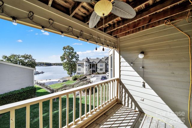 13824 Queens Harbor Road H, Charlotte, NC 28278