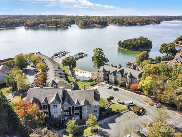 13824 Queens Harbor Road H, Charlotte, NC 28278