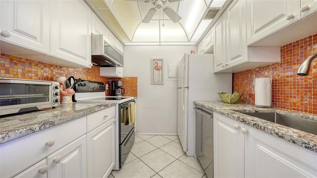 5641 MIDNIGHT PASS ROAD 902, Sarasota, FL 34242