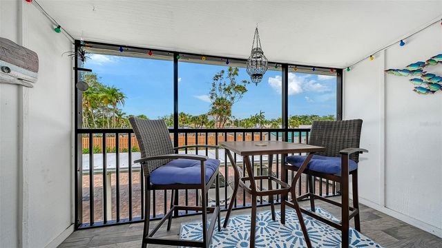 5641 MIDNIGHT PASS ROAD 902, Sarasota, FL 34242