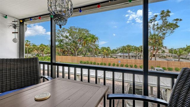 5641 MIDNIGHT PASS ROAD 902, Sarasota, FL 34242
