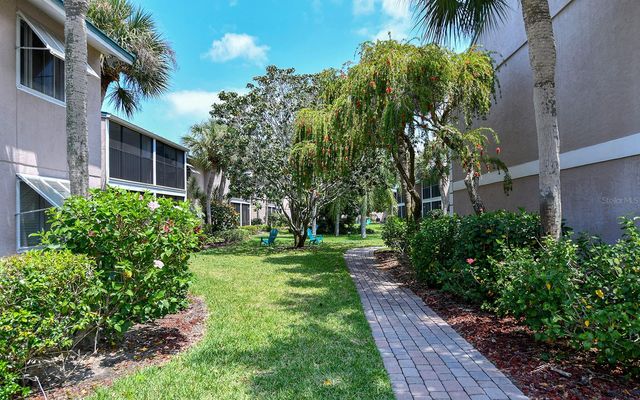 5641 MIDNIGHT PASS ROAD 902, Sarasota, FL 34242