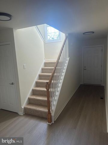 278 ELM CT, North Wales, PA 19454