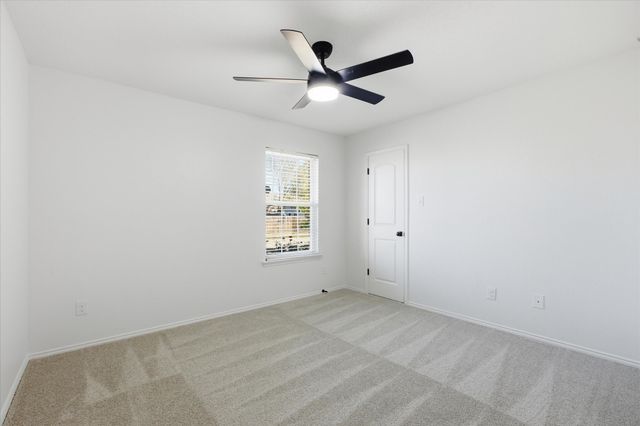 215 Willow Creek Lane, Terrell, TX 75160