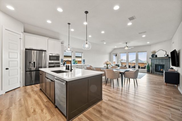 121 Tierra Blanca Lane, Rhome, TX 76078