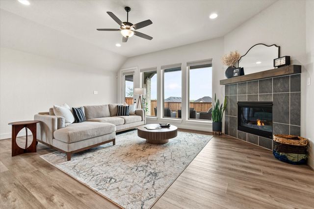 121 Tierra Blanca Lane, Rhome, TX 76078
