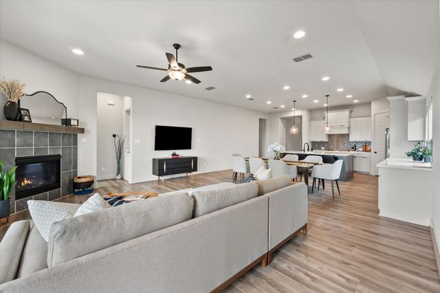 121 Tierra Blanca Lane, Rhome, TX 76078