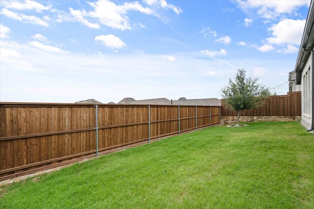121 Tierra Blanca Lane, Rhome, TX 76078