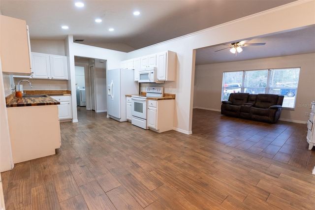 10 HEMLOCK COURT PASS, Ocala, FL 34472