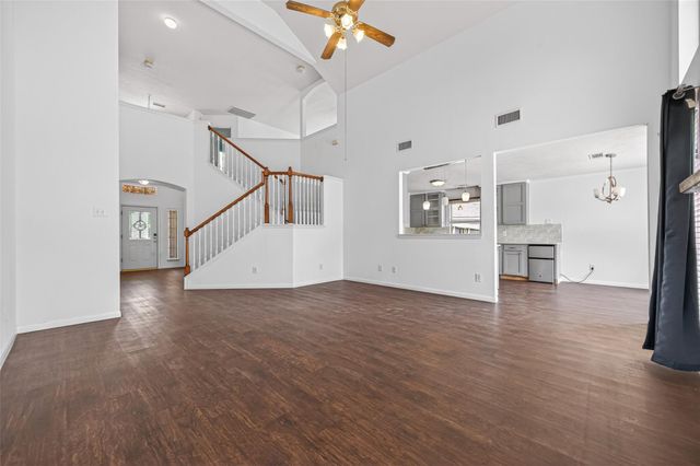 10406 Comanche Springs Court, Houston, TX 77095