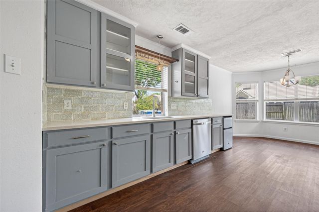 10406 Comanche Springs Court, Houston, TX 77095