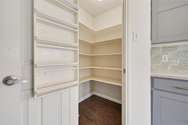 10406 Comanche Springs Court, Houston, TX 77095