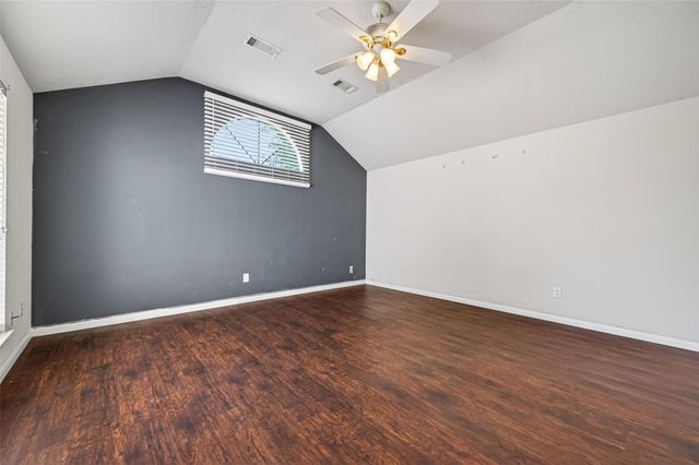 10406 Comanche Springs Court, Houston, TX 77095