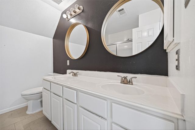 10406 Comanche Springs Court, Houston, TX 77095