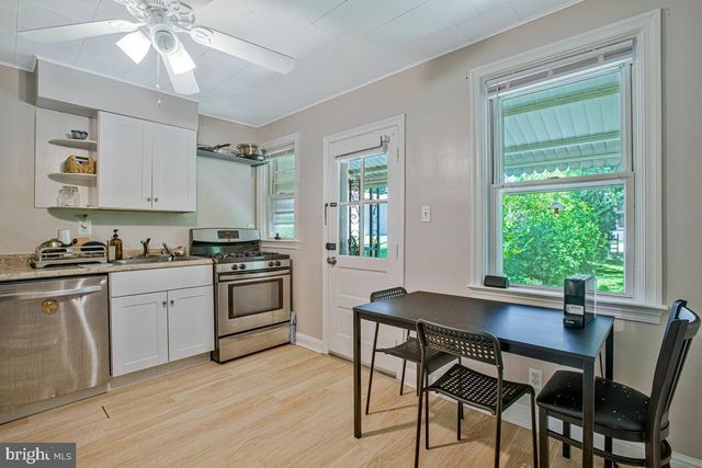 8438 OAKLEIGH RD, Baltimore, MD 21234