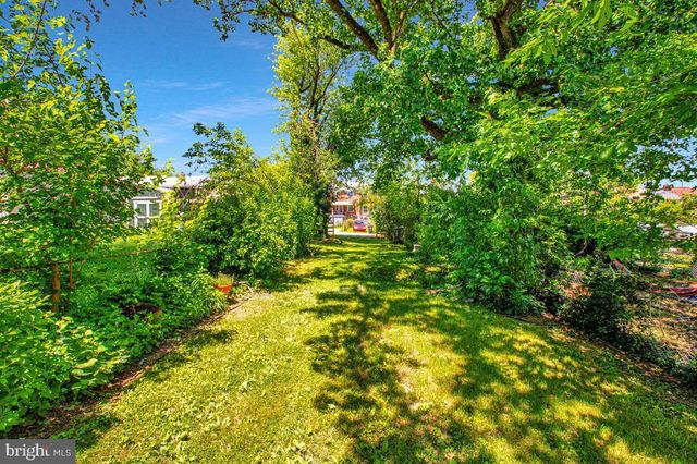 8438 OAKLEIGH RD, Baltimore, MD 21234