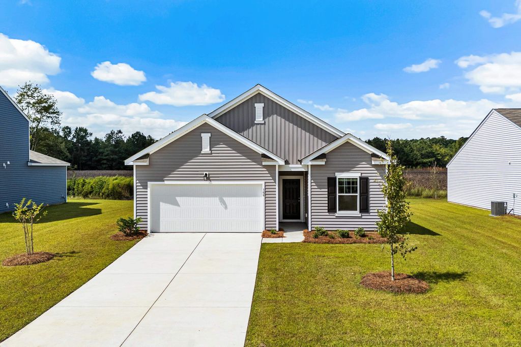 169 Admiral St, Conway, SC 29526