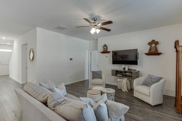 161 Canyon Ferry Way, Hoschton, GA 30548