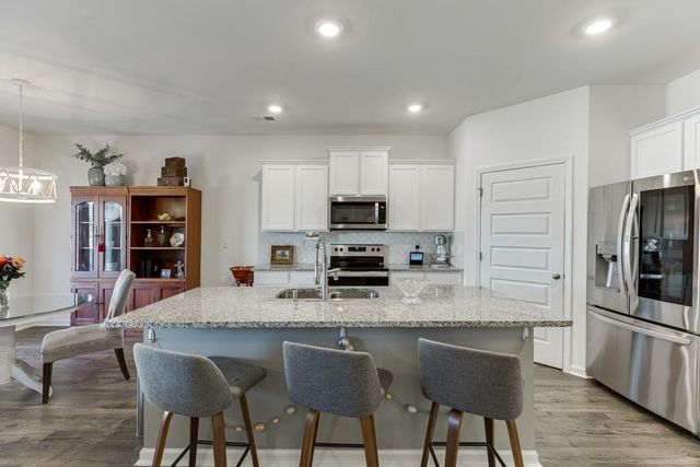 161 Canyon Ferry Way, Hoschton, GA 30548