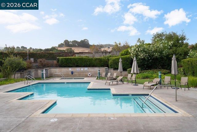 10780 Ruthven Ln, Dublin, CA 94568