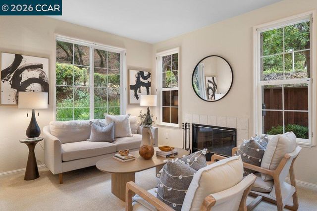 10780 Ruthven Ln, Dublin, CA 94568