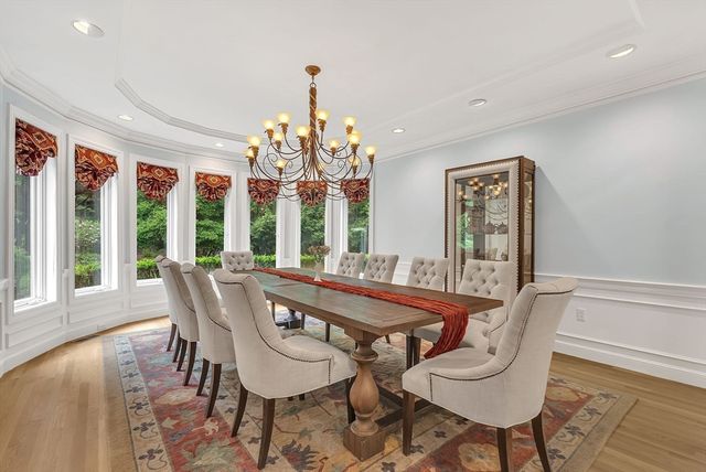 784 Strawberry Hill Rd, Concord, MA 01742